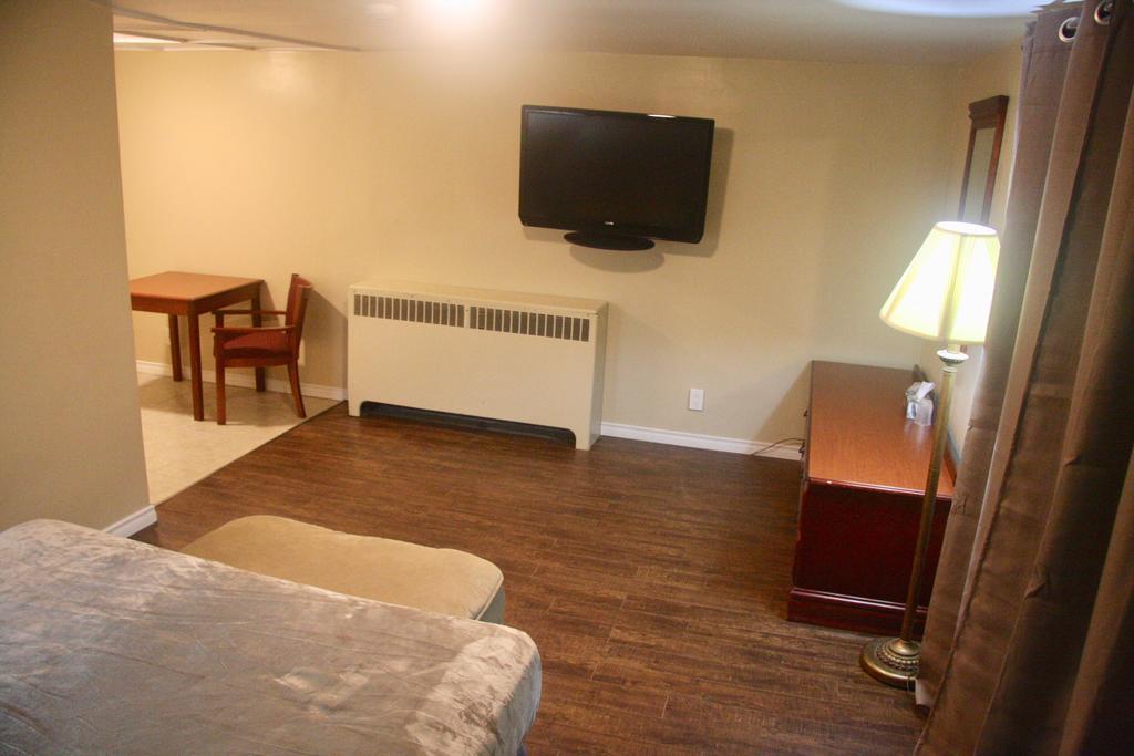 American Plaza Motel Londyn Zewnętrze zdjęcie