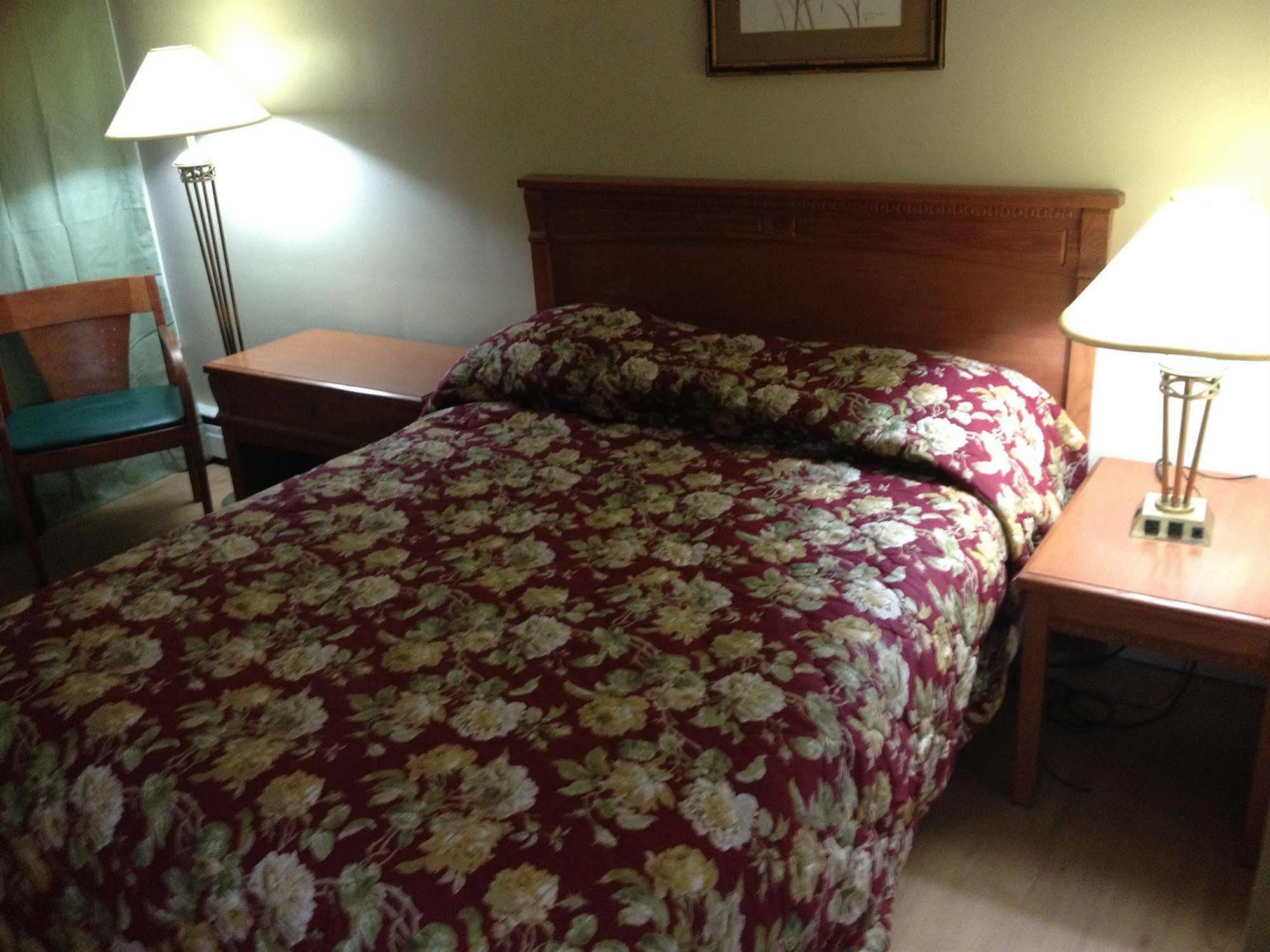 American Plaza Motel Londyn Zewnętrze zdjęcie