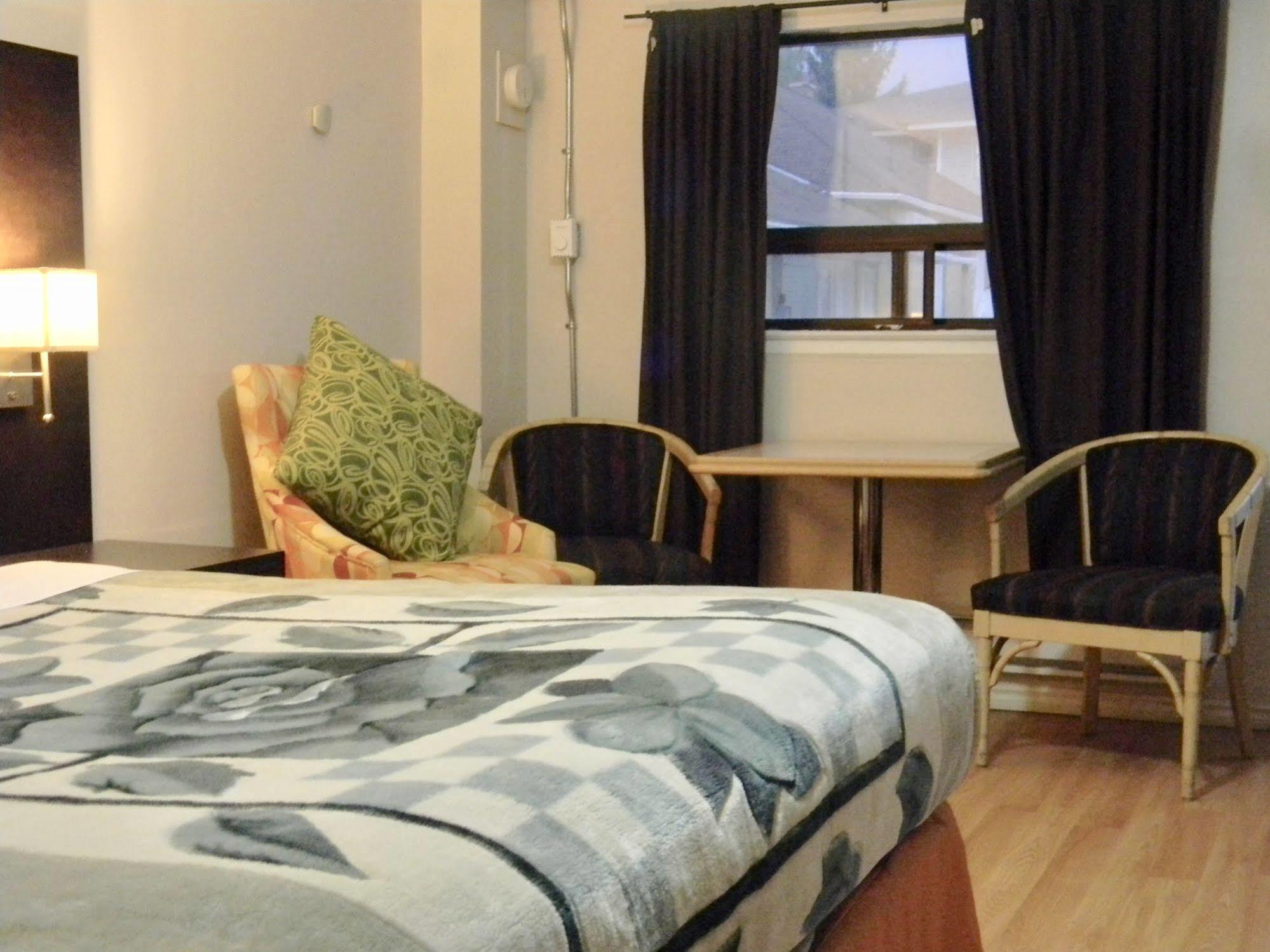 American Plaza Motel Londyn Zewnętrze zdjęcie